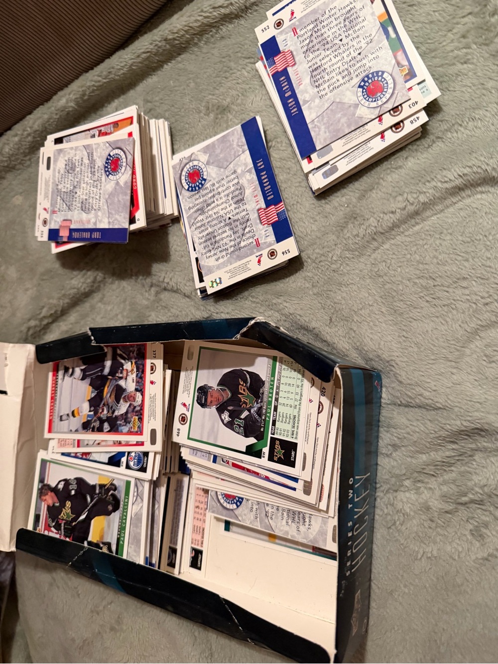 Hockey Series Two Collector Box - Picture 5 of 6